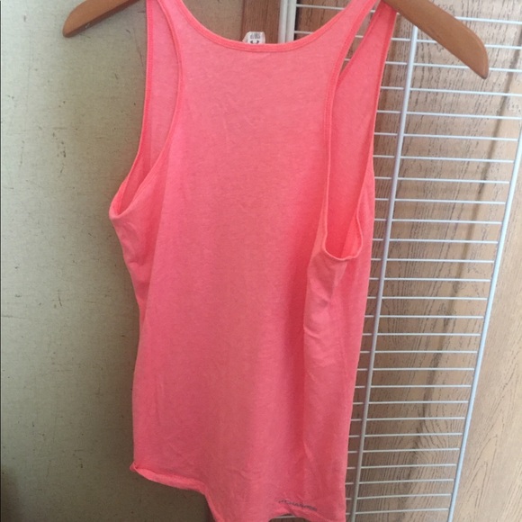 Pink under armor tank - Picture 4 of 4